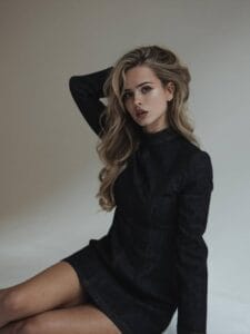 Sara Crumbleleg Age, Height, Net Worth, Boyfriend, Nationality, Bio