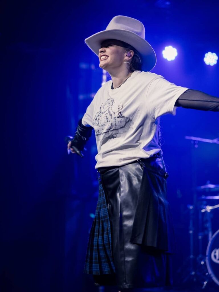 Chinchilla Singer in event