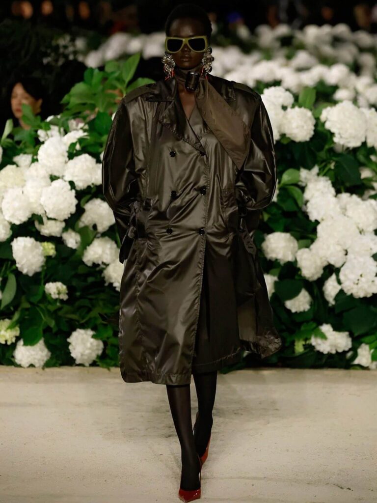 Achol Kuir ysl show