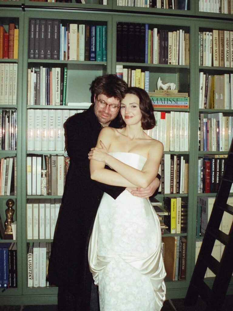Ella Hunt Husband Thomas Bartlett
