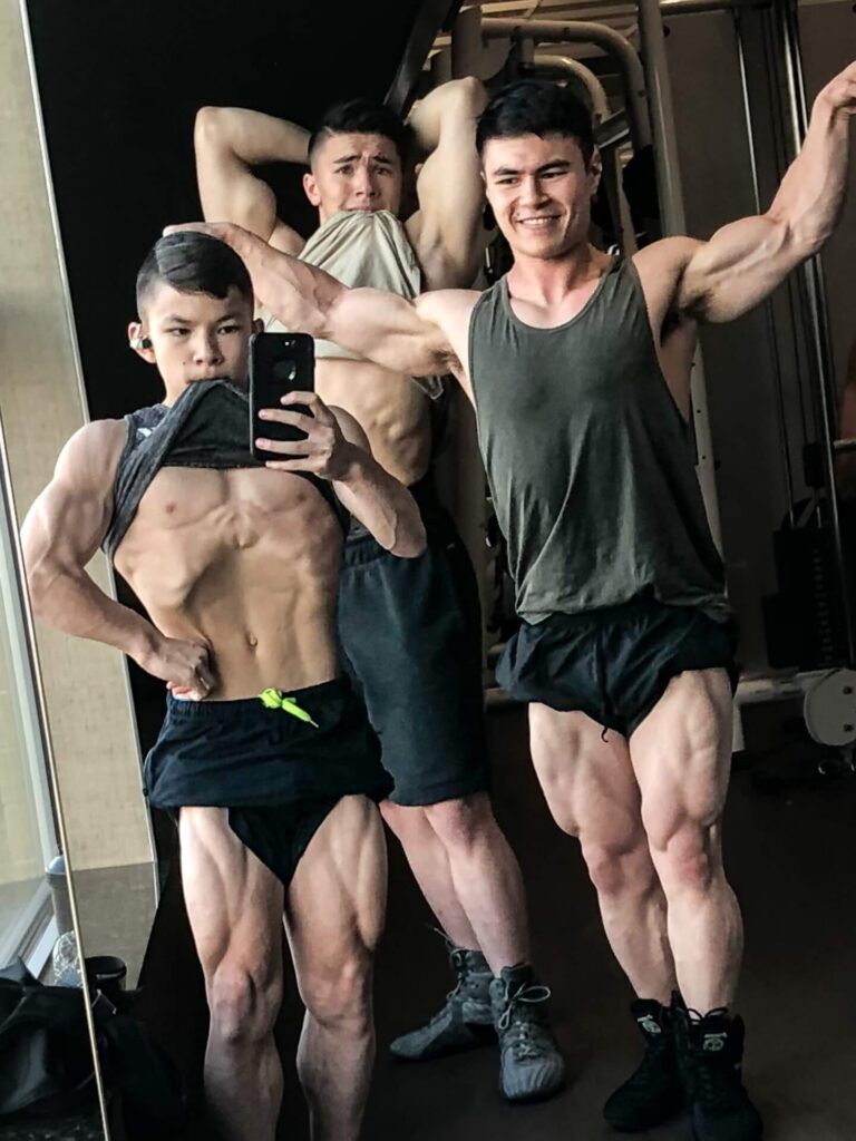 Tristyn Lee With His Brothers