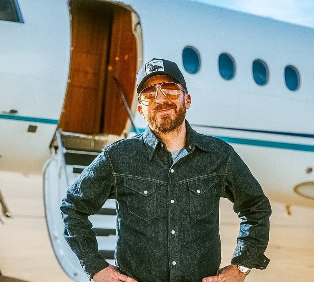 Jonathan Shuttlesworth's private jet