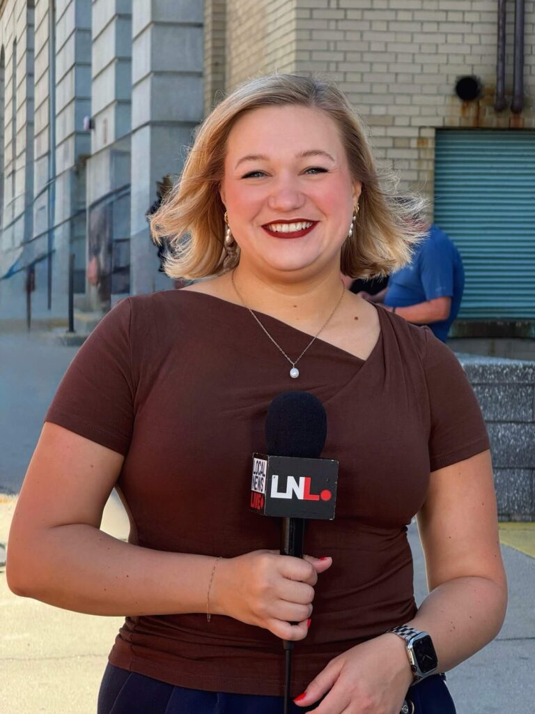 Emma Wulfhorst live reprting