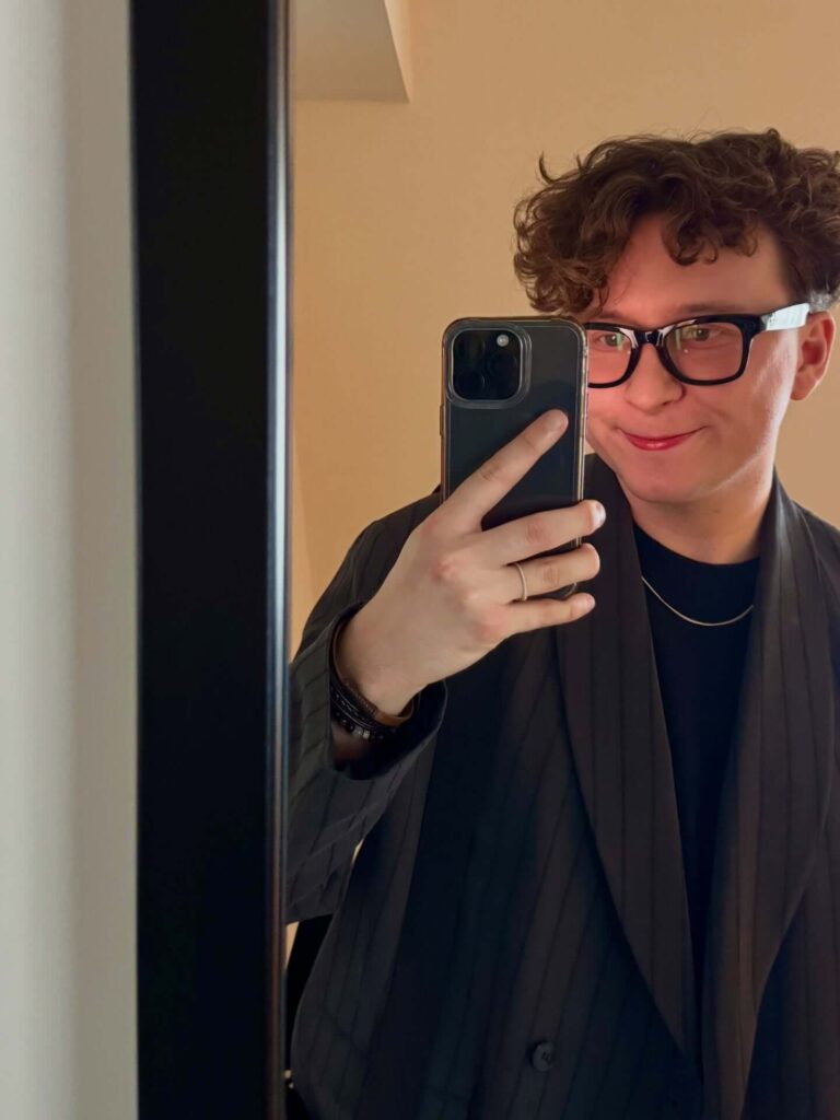 Thomas Duke selfie photo
