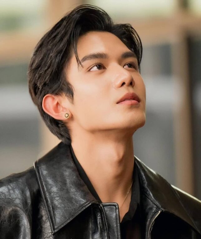 Is Siraphop Manithikhun Gay?