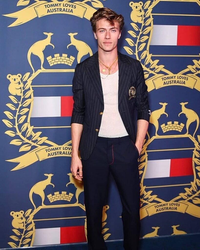 Lucky Blue Smith at award show