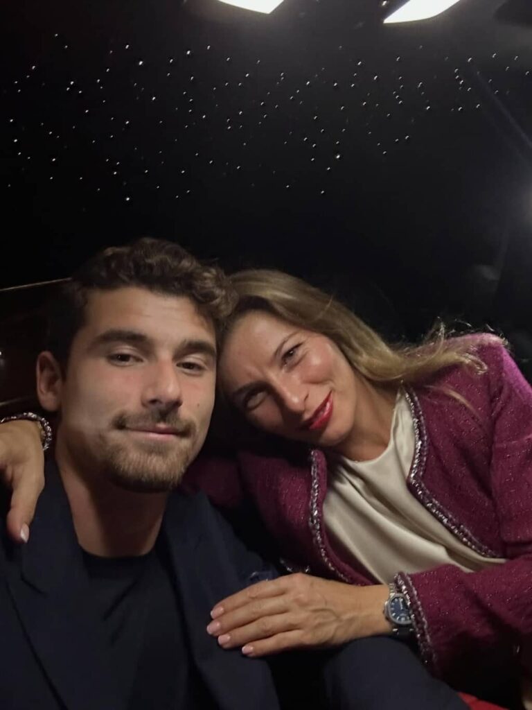 Iman Gadzhi with mom