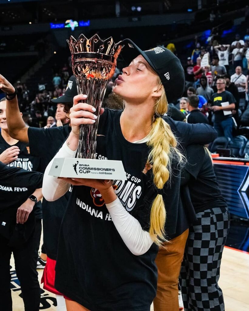 Sophie Cunningham won trophy