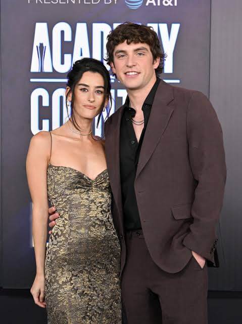 Country singer Vincent Mason with girlfriend stella lefty