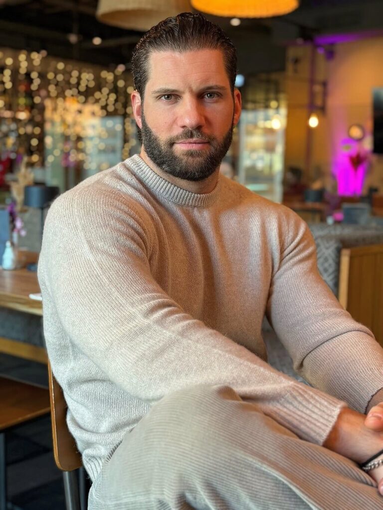 Florian Munteanu height
