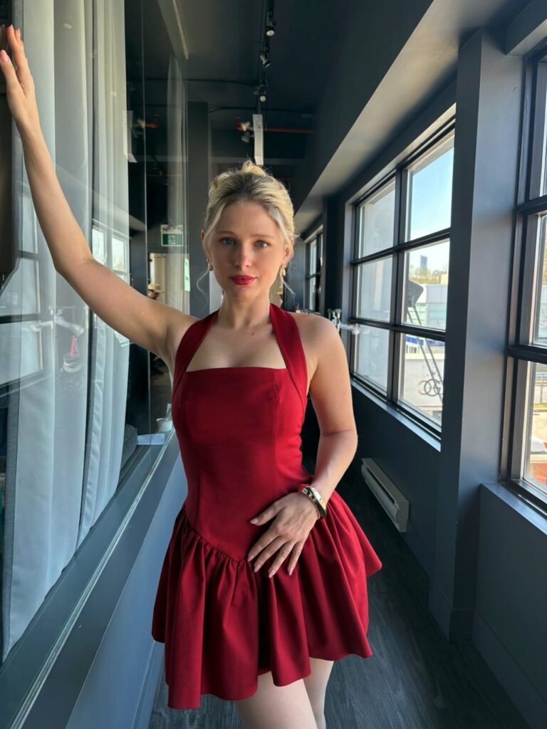 Alexandra Beaton Age