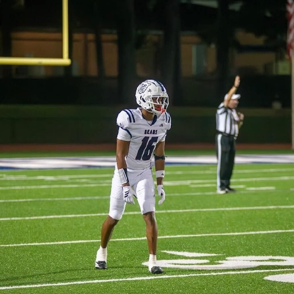 nolan wells playing football